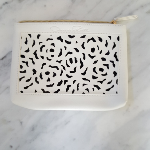 Oscar de la Renta Handbags - Oscar de la Renta Cosmetic Bag New